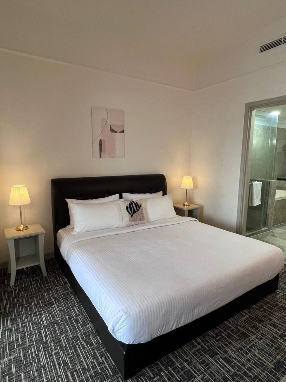 Luxhouz Suites At Times Square Kuala Lumpur Exterior foto
