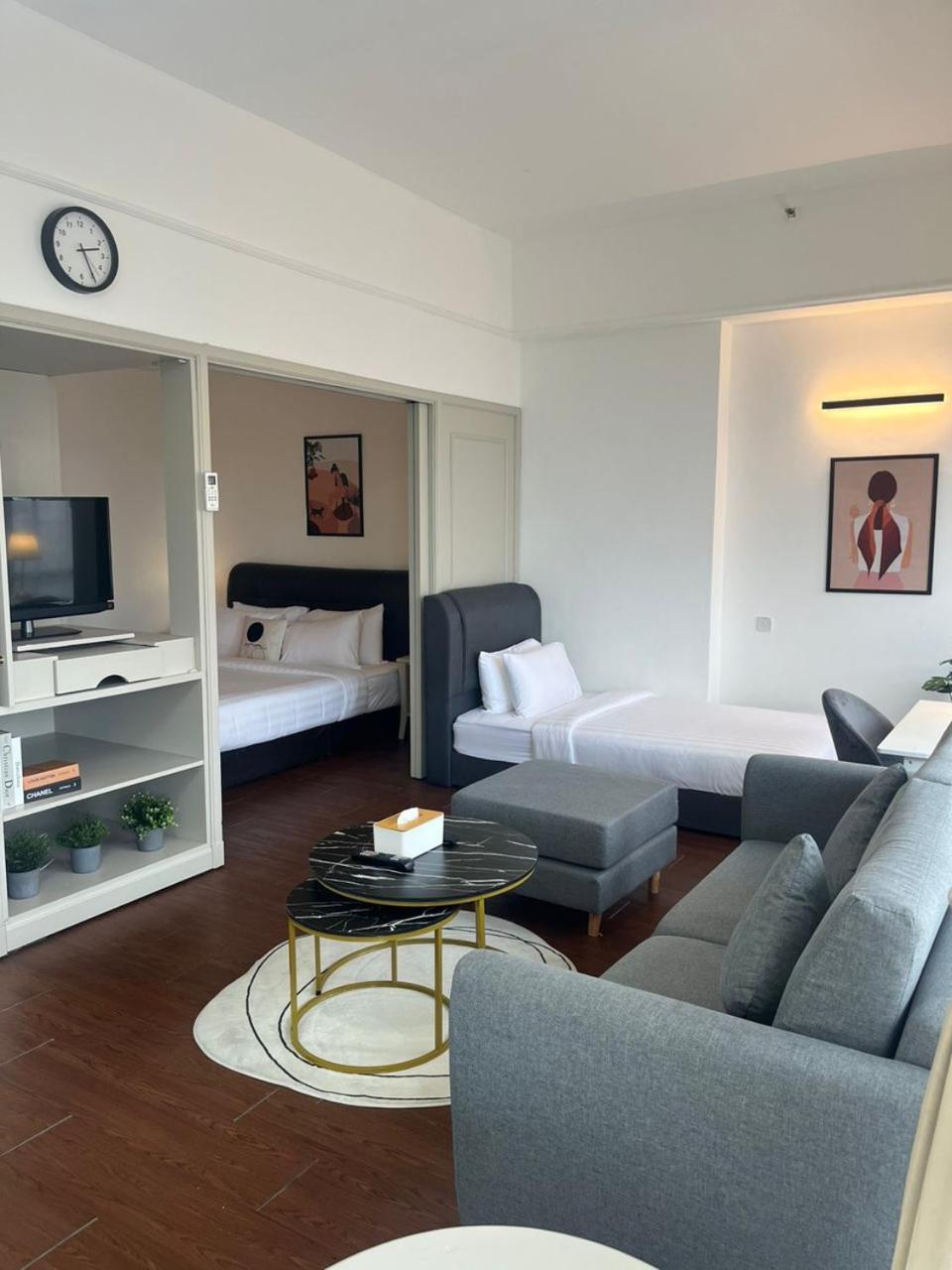 Luxhouz Suites At Times Square Kuala Lumpur Exterior foto